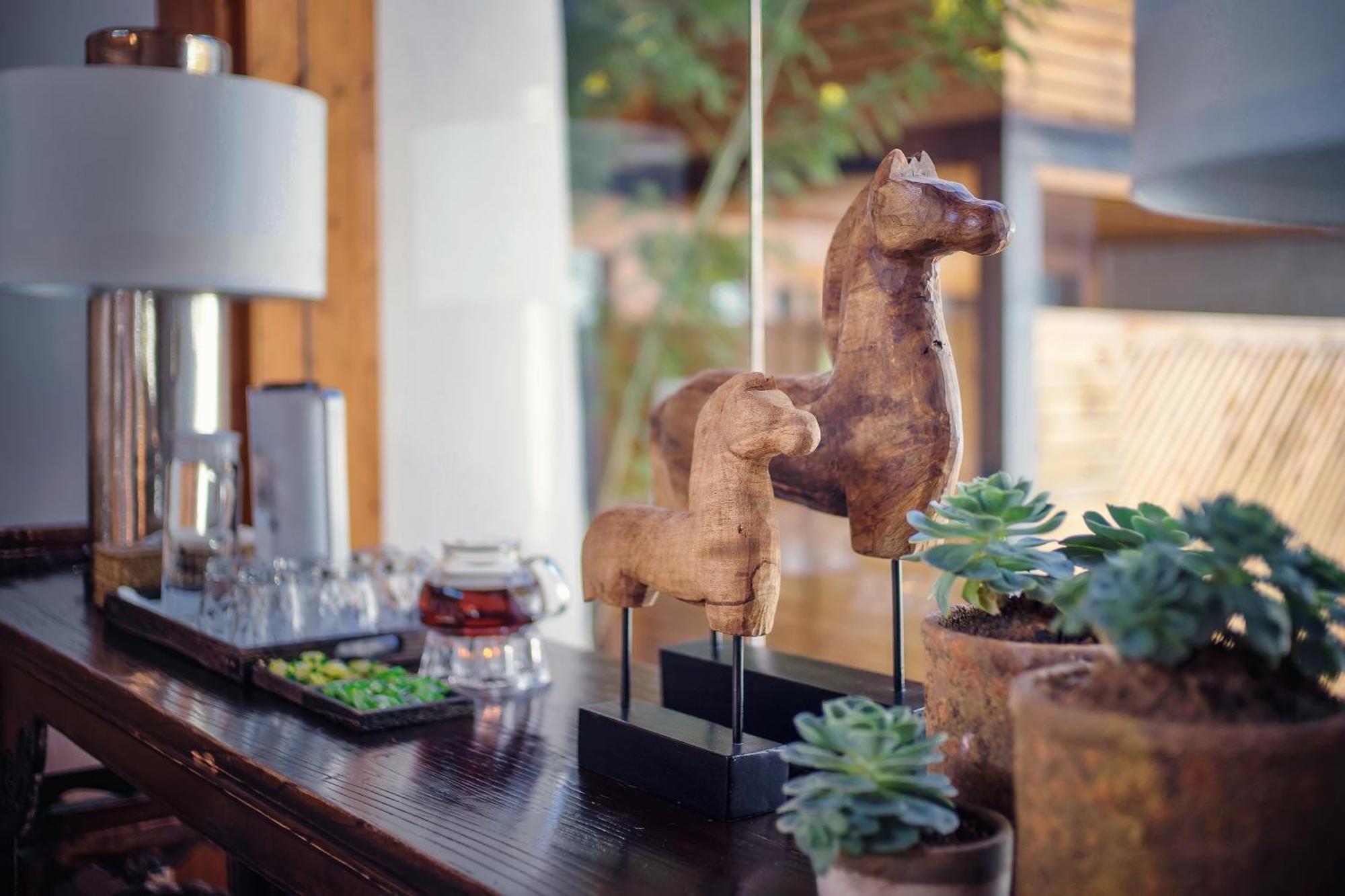 Woobay Hotel Лицзян Экстерьер фото